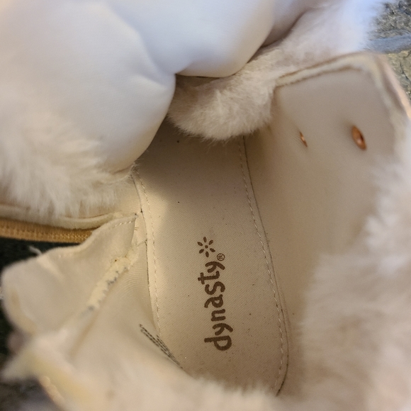 Like New Girls Boots - Picture 6 of 10